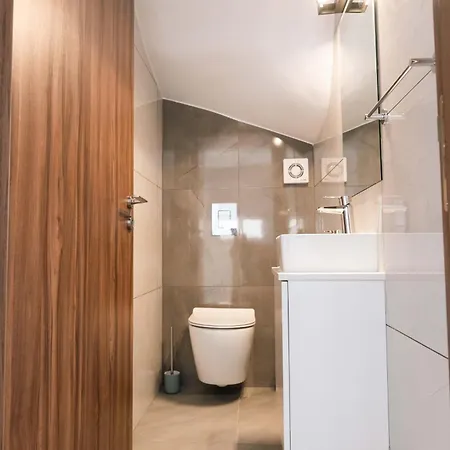 Dahlia Napa * Agia Napa