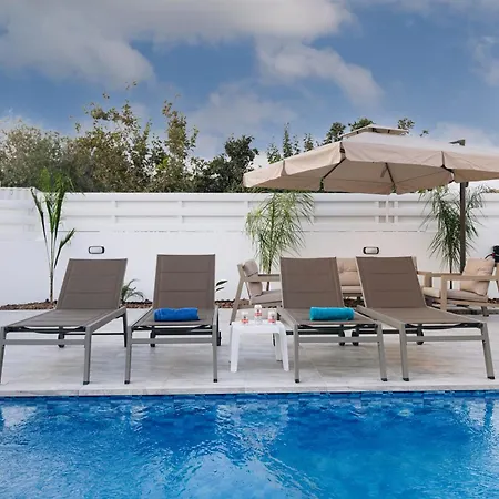 Dahlia Napa * Agia Napa